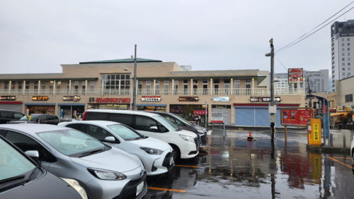 駅前駐車場から