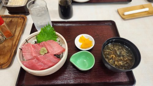 本マグロ丼