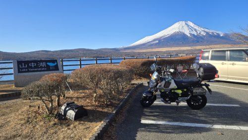 山中湖にて