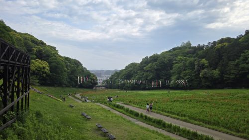 遠くに見えた階段からの眺望