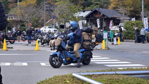 そんなに荷物満載？