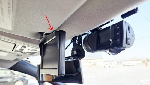 モニタの取り付け