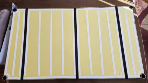 カラーボードに両面テープ