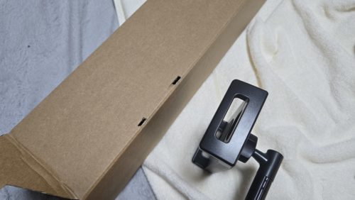 取り付け用の穴