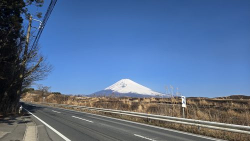 富士山南部（コンビニ近く）からの富士山